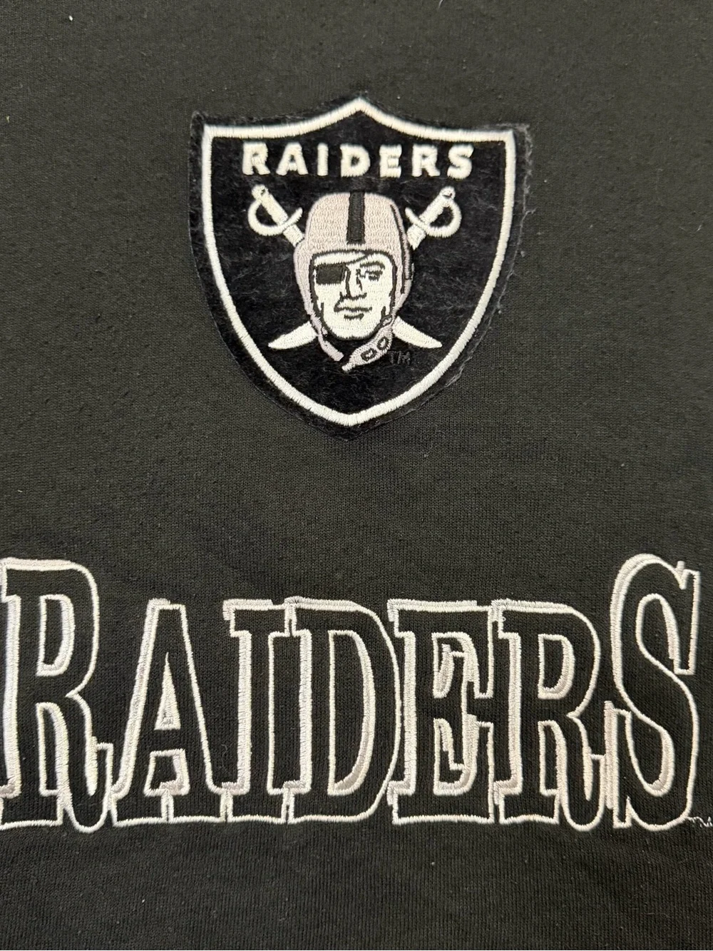 Vintage Oakland Raiders Embroidered Sweatshirt